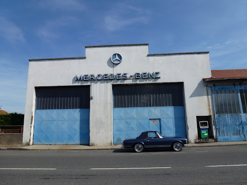 Ancien garage Mercedes-Benz à Feurs