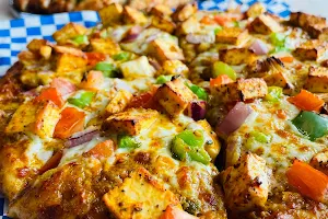 Tandoori Pizza image