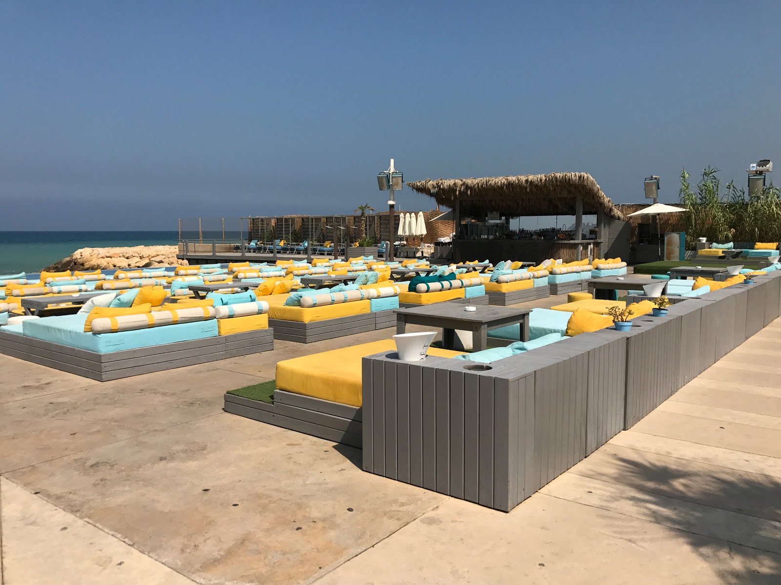 Photo of Iris Beach Club with concrete cover surface