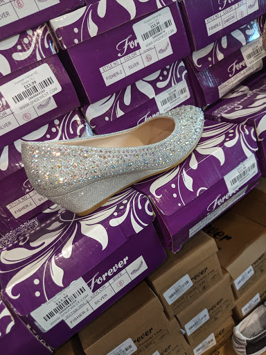 Shoe Store «Shoe Expo Inc», reviews and photos, 6827 Hwy 6 N, Houston, TX 77084, USA