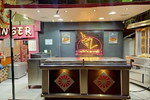Zinger restaurant image