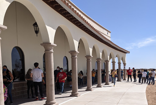 Holy Spirit Catholic Church - New Site Iglesia Católica del Espíritu Santo - Nueva Ubicación