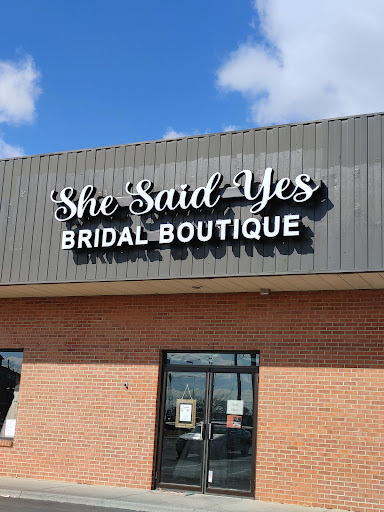 She Said Yes Consignment Boutique, 218 S Loudoun St, Winchester, VA 22601, USA, 
