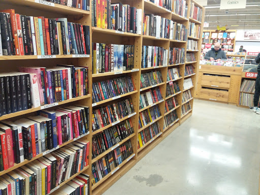 Book Store «Half Price Books», reviews and photos, 1328 Butterfield Rd, Downers Grove, IL 60515, USA