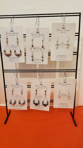 Consignment Shop «Old Bank Flowers Art and Marketplace», reviews and photos, 66 Main St, East Hampton, CT 06424, USA