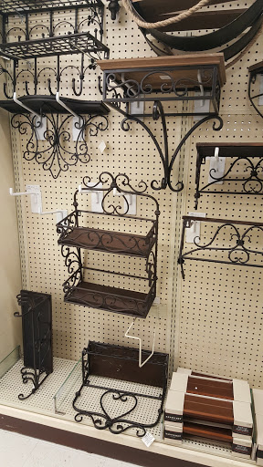 Craft Store «Hobby Lobby», reviews and photos, 11 W 39th St, Kearney, NE 68847, USA