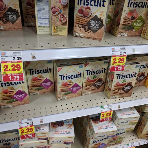 Shopping Mall «Braelinn Village Shopping Center», reviews and photos, 548 Crosstown Drive, Peachtree City, GA 30269, USA