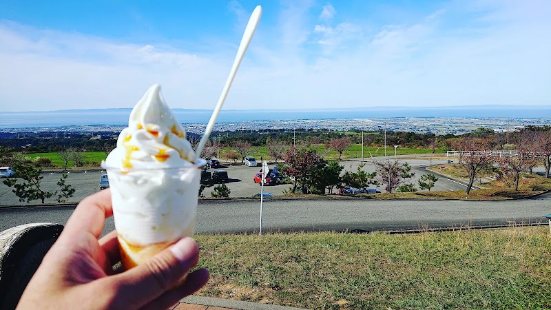 くろべ牧場まきばの風