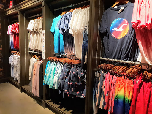 Clothing Store «Hollister Co.», reviews and photos, 21712 Hawthorne Blvd #226a, Torrance, CA 90503, USA