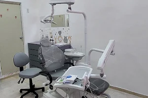 Dentista SmileDent J&A image