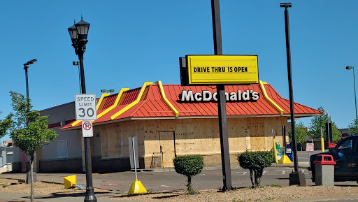 Midway Shopping Center, 1562 University Ave W, St Paul, MN 55104, USA, 