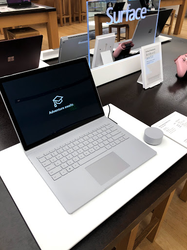 Computer Store «Microsoft Store - Aventura Mall», reviews and photos, 19575 Biscayne Blvd #1565, Aventura, FL 33180, USA