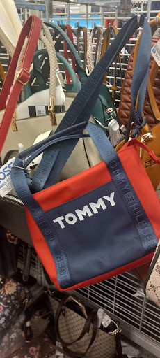 Clothing Store «Ross Dress for Less», reviews and photos, 1001 S Interstate 35 East Service Rd, DeSoto, TX 75115, USA