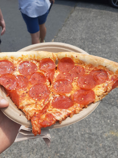 Pizza Delivery «Pagliacci Pizza - Lake City Way Restaurant & Delivery», reviews and photos, 8024 15th Ave NE, Seattle, WA 98115, USA