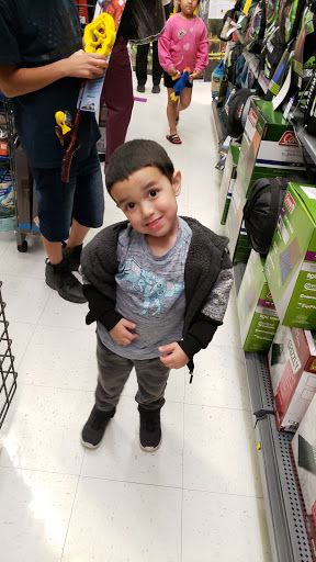 Sporting Goods Store «Big 5 Sporting Goods - Fresno», reviews and photos, 5488 N Blackstone Ave, Fresno, CA 93710, USA