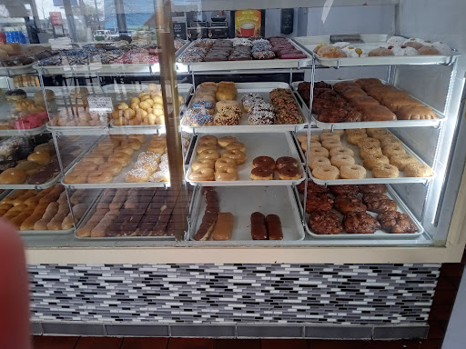 Donut Shop «Jelly Donut», reviews and photos, 1750 S Virginia St, Reno, NV 89502, USA