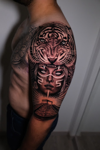 Nibiru Tattoo Art