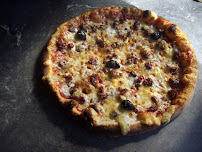 Plats et boissons du Pizzas à emporter Aujourd'hui Pizza à Aimargues - n°6