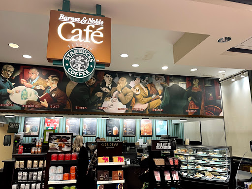 Book Store «Barnes & Noble», reviews and photos, 7 Holyoke St, Holyoke, MA 01040, USA