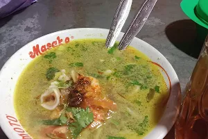 Sop Kaki Sapi Pak Sutar image