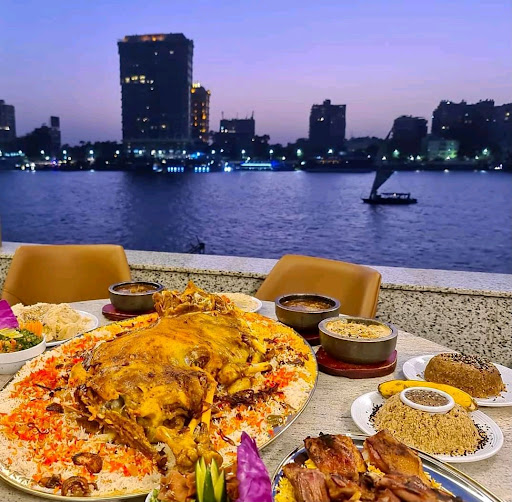 مطعم أرض الحضارة