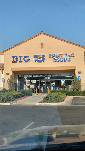 Big 5 Sporting Goods, 900 W El Monte Way, Dinuba, CA 93618, USA, 