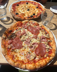 Pizza du Restaurant italien La Scala à Issy-les-Moulineaux - n°13