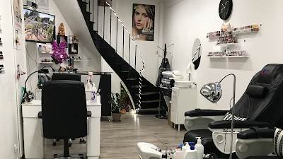 Kimi Nails à Paris