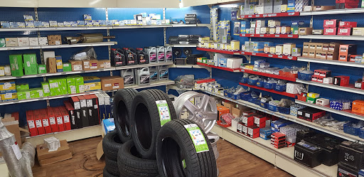 Photo 1 - Glos automobile