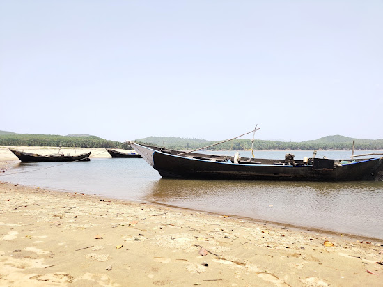 Manjaguni Beach