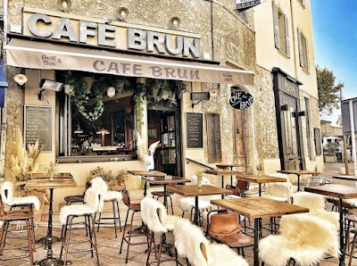 Le Café Brun à Antibes