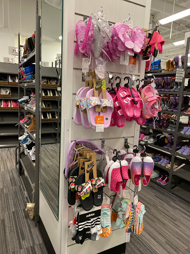 Shopping Mall «Pembroke Mall Virginia Beach», reviews and photos, 4554 Virginia Beach Blvd, Virginia Beach, VA 23462, USA