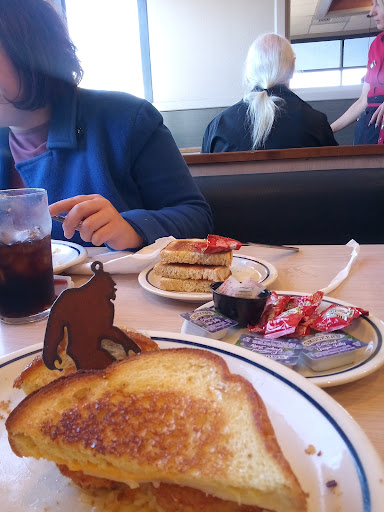 Shopping Mall «Town & Country Shopping Center», reviews and photos, 2615 N Kansas Expy, Springfield, MO 65803, USA