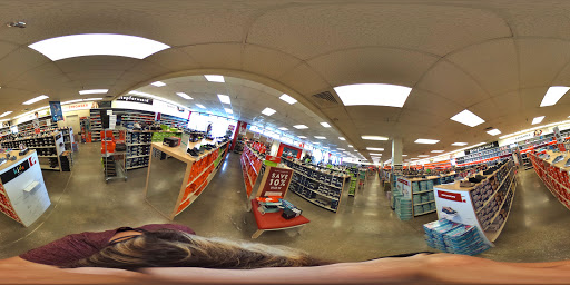 Shoe Store «Famous Footwear Outlet», reviews and photos, 5580 International Dr, Orlando, FL 32819, USA