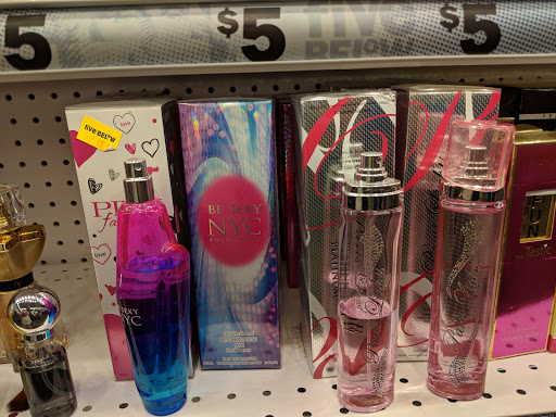 Variety Store «Five Below», reviews and photos, 5900 Poyner Anchor Ln, Raleigh, NC 27616, USA