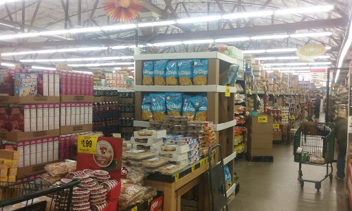 Grocery Store «Grocery Outlet Bargain Market», reviews and photos, 1203 N State St, Ukiah, CA 95482, USA