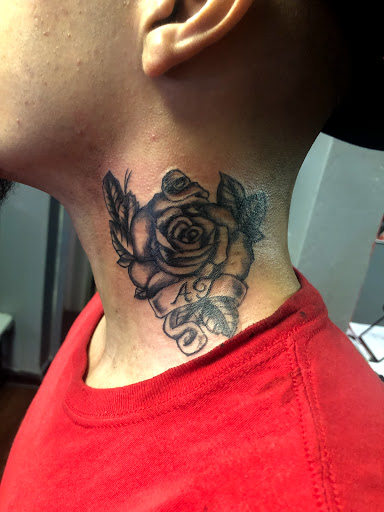 Tattoo Shop «La Vida Ink», reviews and photos, 4602 N Franklin Rd, Indianapolis, IN 46226, USA