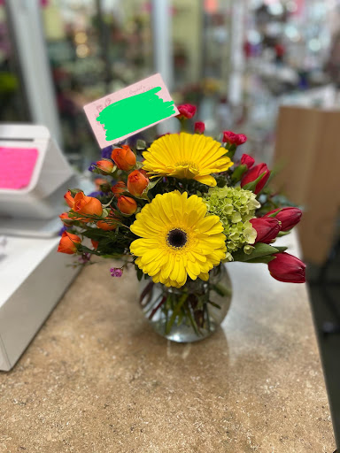 Florist «Crystals Flowers & Gifts», reviews and photos, 17314 Pacific Ave S, Spanaway, WA 98387, USA