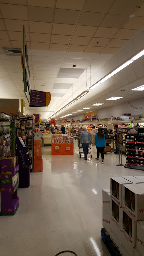 Grocery Store «Super Stop & Shop», reviews and photos, 316 Grove St, Braintree, MA 02184, USA
