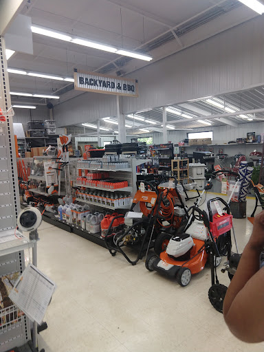 Hardware Store «Ace Hardware Inc», reviews and photos, 200 N 18th St, Parsons, KS 67357, USA