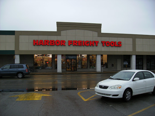 Harbor Freight Tools, 374 Mall Cir Dr, Monroeville, PA 15146, USA, 