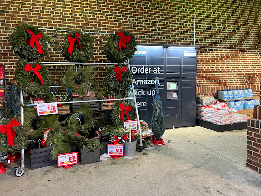 Supermarket «Weis Markets», reviews and photos, 10 Village Center Rd, Reisterstown, MD 21136, USA