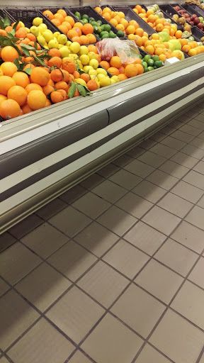 Grocery Store «Hannaford Supermarket», reviews and photos, 1122 Mohawk St, Utica, NY 13501, USA