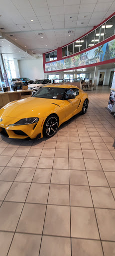 Toyota Dealer «Toyota Pasadena», reviews and photos, 3600 E Foothill Blvd, Pasadena, CA 91107, USA