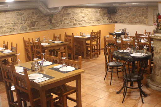 Restaurante O Catro.            En Santiago