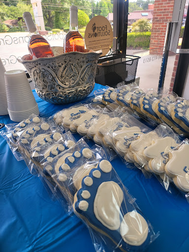 Wedding Bakery «Tip Top Cake Shop», reviews and photos, 601 Williams Ave, Easley, SC 29640, USA