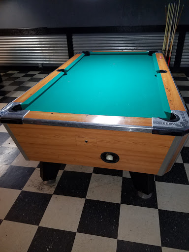 Lounge «Peppermill Lounge South», reviews and photos, 11612 Hickman Mills Dr, Kansas City, MO 64134, USA