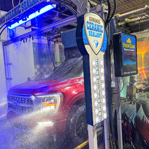 Car Wash «Hampton Auto Wash», reviews and photos, 296 W Montauk Hwy, Hampton Bays, NY 11946, USA