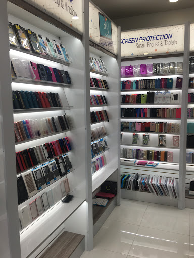 Phone Repair Service «The Fix - Mobile Phone & Computer Repair», reviews and photos, 17057 N Outer 40 Rd, Chesterfield, MO 63005, USA