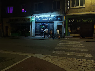 LE MOONLIGHT BAR à Vire-Normandie